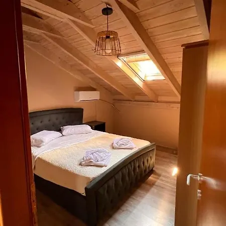 Michaela Loft * Poros (Kefalonia)